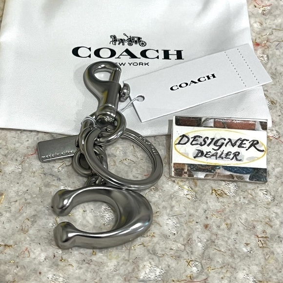 Authentic COACH Signature C Key Fob Charm NWT 1635 - Picture 4 of 7